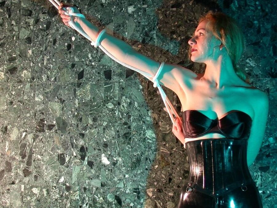 16P Images Rubber At Saskia in Bondage II