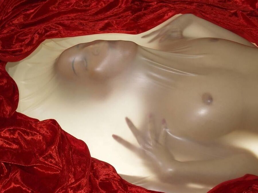16P Images Rubber At Kumi & Saskia