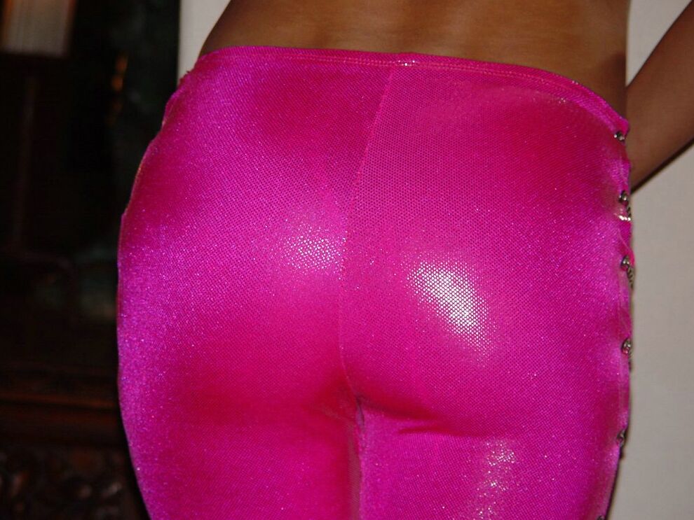 14P Amsterdam Goma Rubia Fetiche Tetas Pequeñas Látex