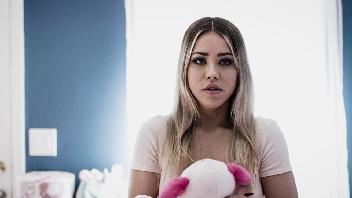 21P Adolescente latina Alina López lamida el coño