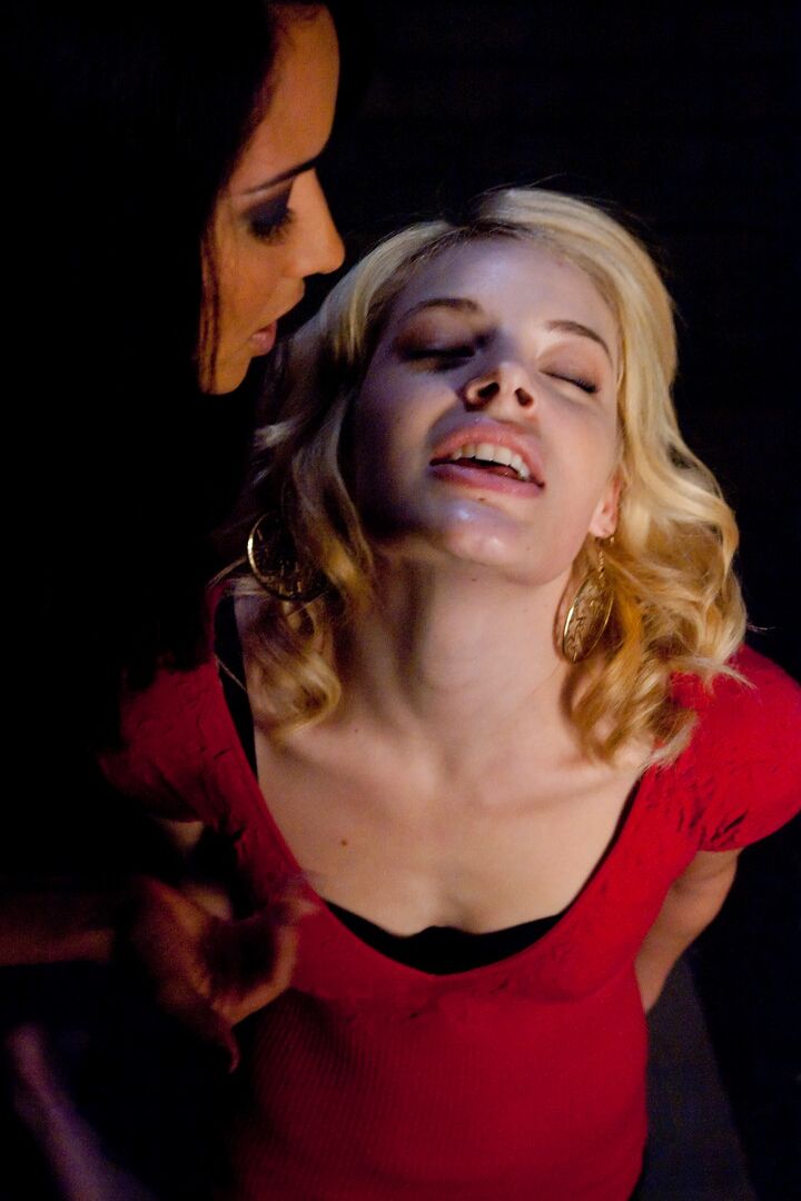 21P Whipped Ass Ally Ann, Isis Love
