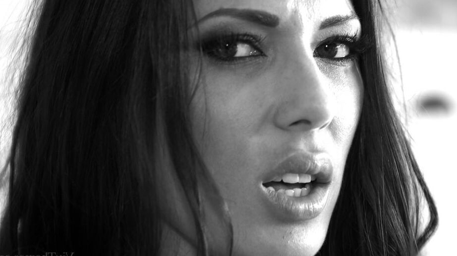 16P Alexa Tomas & Jimena Lago partake in lesbian domination games
