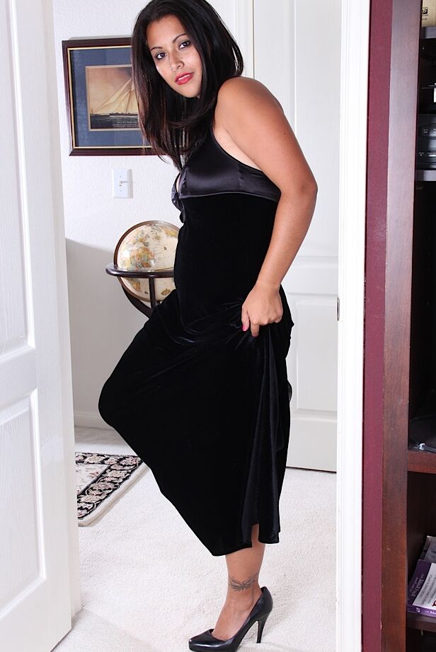 16P Babe morena Veronica mostra seu corpo nu gostoso na cam