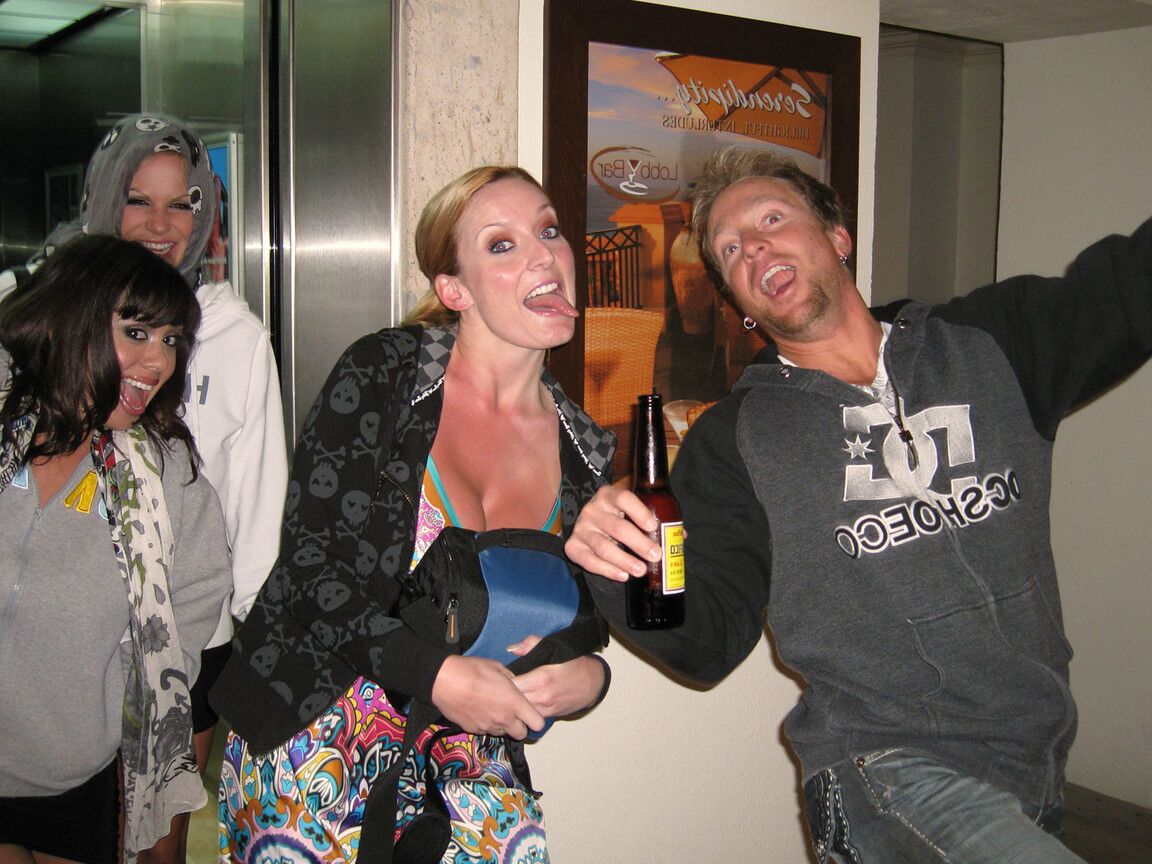 17P Heiße Blondine Kelly Madison
