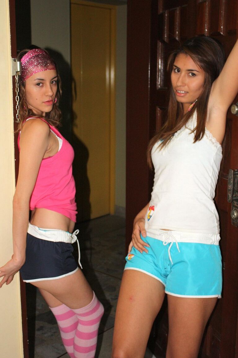 21P Cogiendo Flaca Portal Jenny D , Rosa C