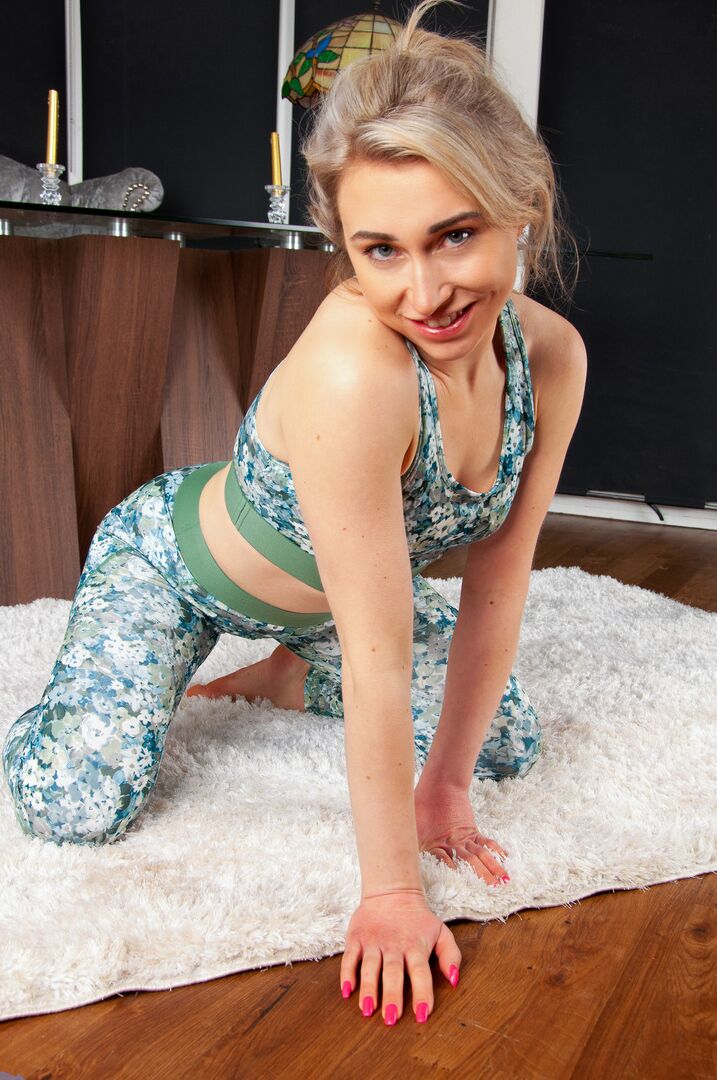 16P Knowing that she needs to stay fit to keep having lovers knocking at her door