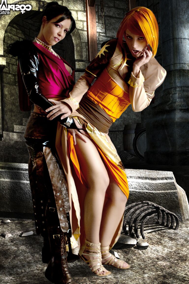 12P Leliana, Morrigan Dragon Age cosplay nu