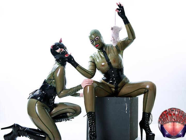 16P Rubber Tits Rat Pack