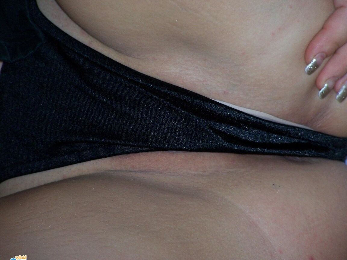 16P MILF Toni suce une bite et se fait crémer les seins