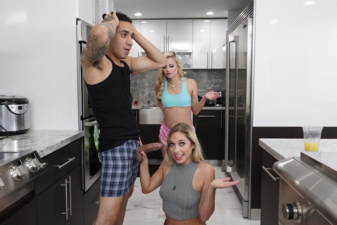 17P Blondie Khloe Capri chupa o pau do meio-irmão e gosta de sexo lesbo com Riley