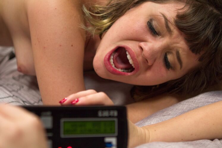 13P A lesbian threesome takes a kinky twist during electro play