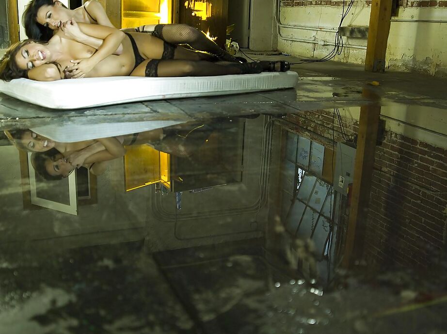 16P Glamourous lesbian hotties licking and toying each other's cunts