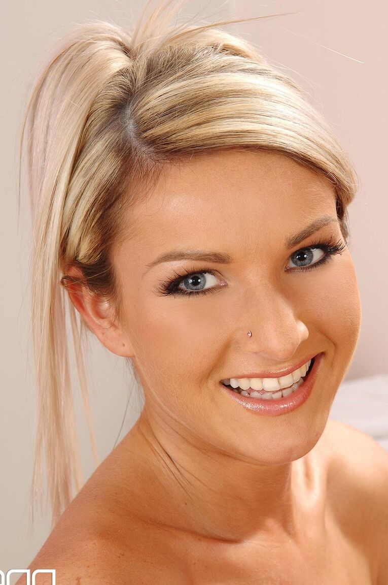 Té del mundo porno 21P, Vanessa Jordin