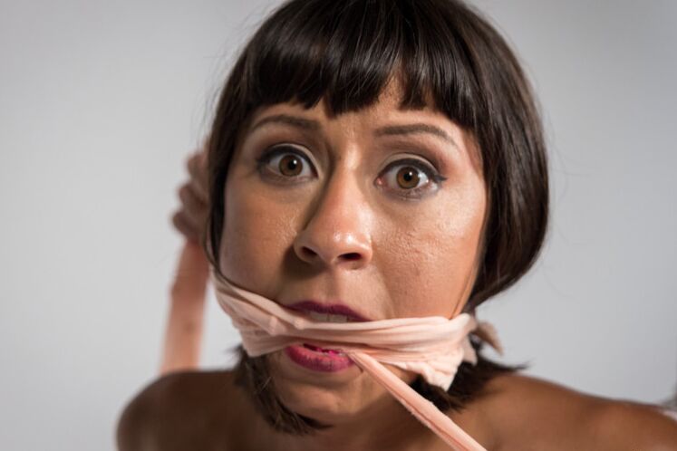 15P Vivi Marie proves her devotion to pain as Mz Berlin single tails, shocks