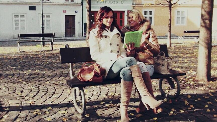 12P Adventurous couple Frida and Dido raises the bar to pleasure and masturbation