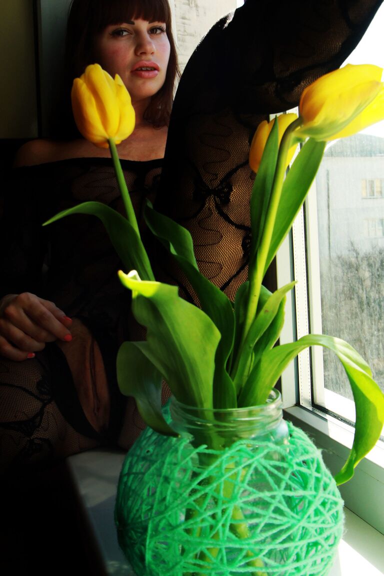 21P The Life Erotic Florens