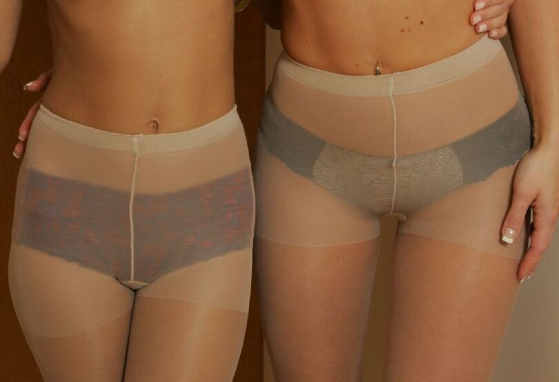 12P Amatrices exposant leurs fesses sexy couvertes de culottes et de collants