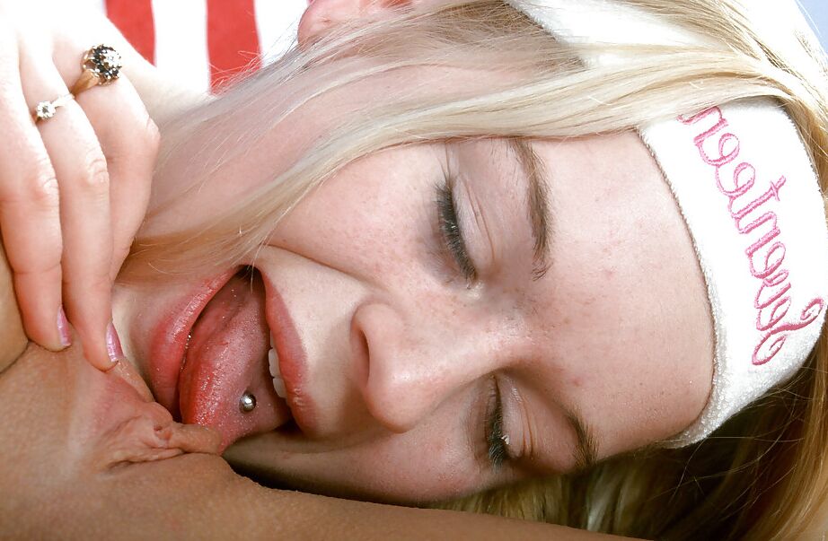16P Sweet young lesbian Tracy C is sitting on the face of her partner