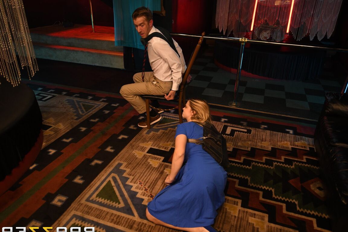 21P Brazzers Network Коди Воре, Дэнни Д, Крисси Линн