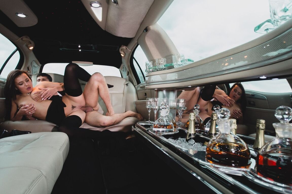 20P Czech secretary Vanessa Decker riding a big cock in a Limo on the highway