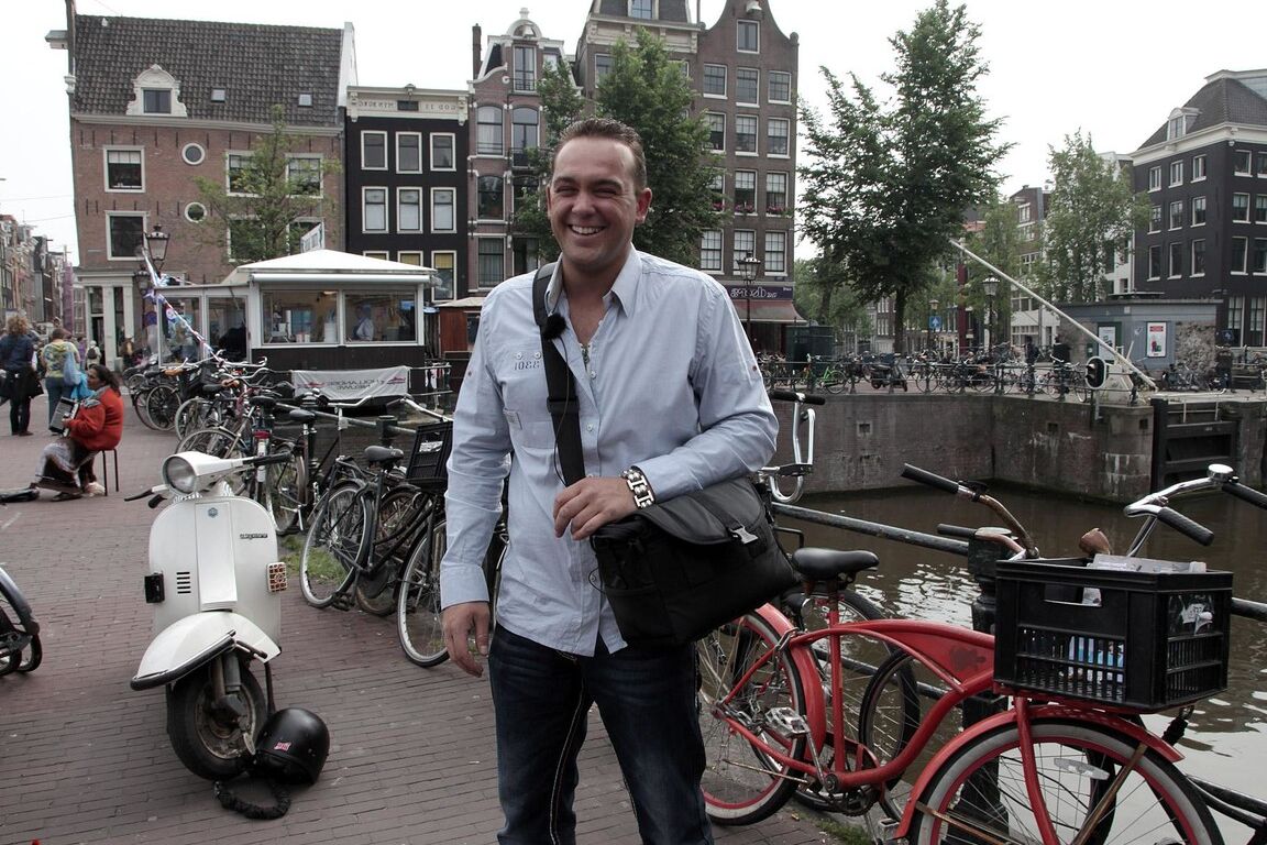15P Two guys have sex with prostitutes during a Red Light District trip