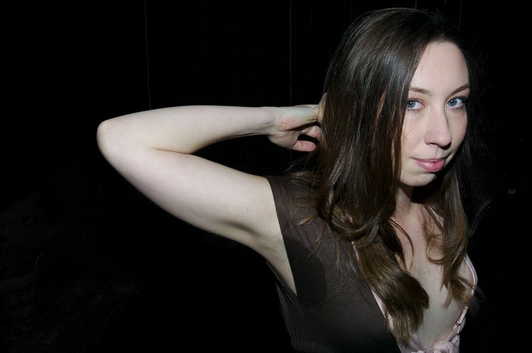 18P Device Bondage Alyssa