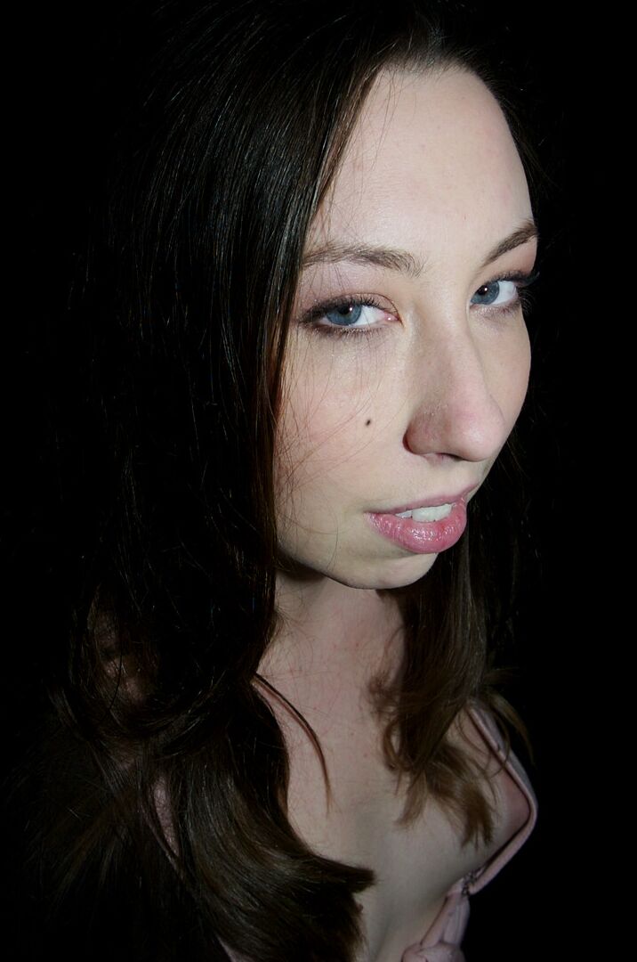 18P Device Bondage Alyssa