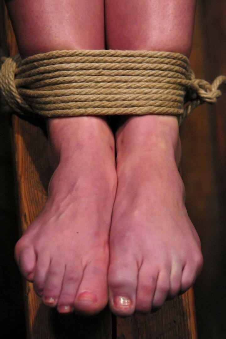 21P Skinny blonde Sarah Jane Ceylon gets tortured while tied up to a pillar