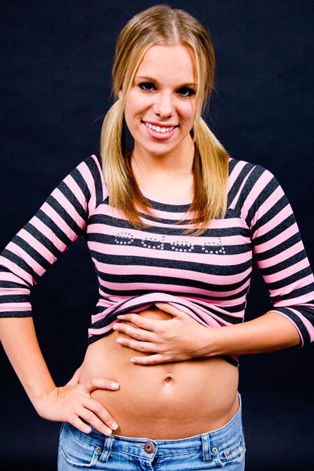 16P Blonde girl Lil Madison gets totally naked for a close-up of her shaved pussy