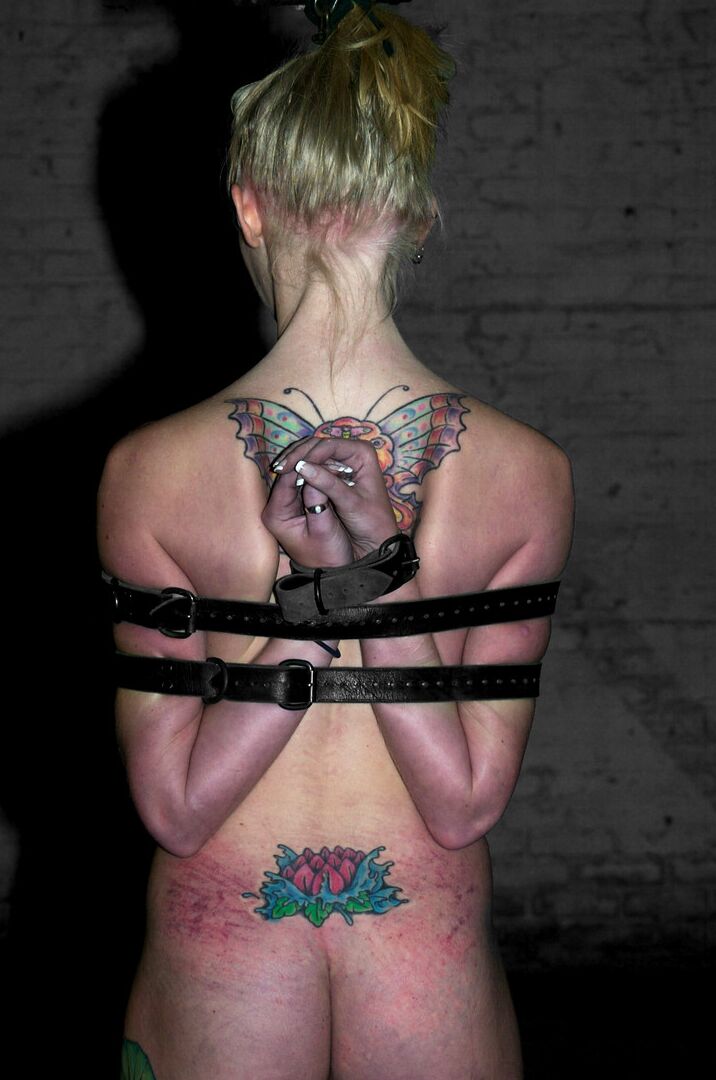 17P Tightly bound female sub turns red with pain & blue from lack of circulation