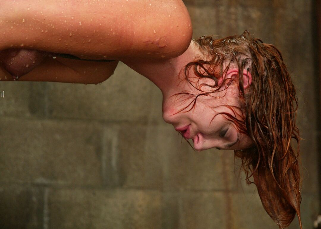 21P Water Bondage Ivy, Torque