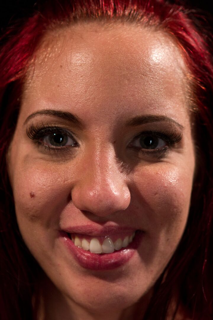 21P Device Bondage Kelly Divine, Tom Moore