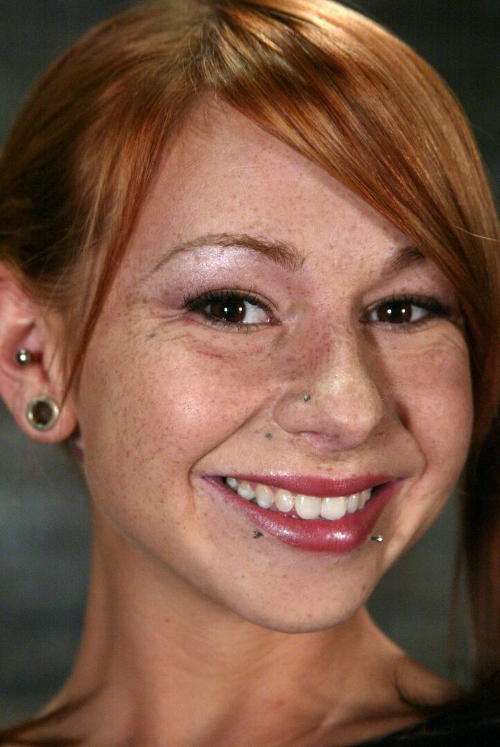 21P Water Bondage Scarlett Pain