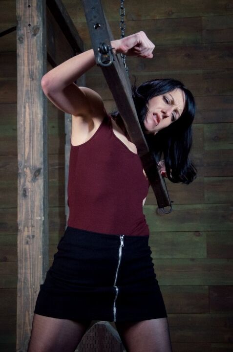 15P Brunette females Dixon Mason & Elise Graves partake in kinky BDSM play