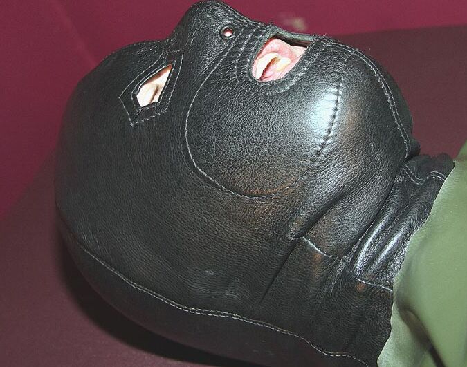 15P Leather N Latex CBT в латексе