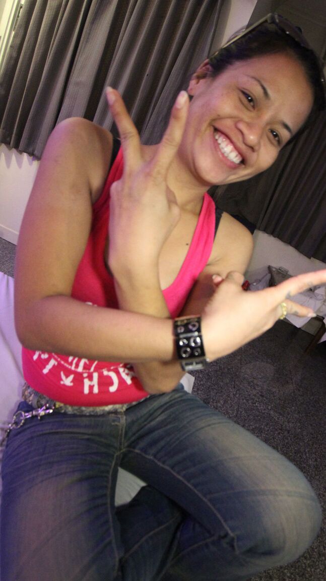 15P Sweet Asian MILF Oam gives an excellent head in POV and gets banged