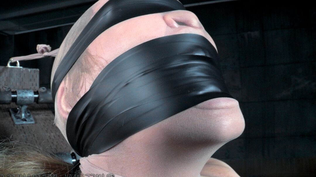 10P Rain DeGrey's life changed when she discovered bondage Bored with vanilla sex