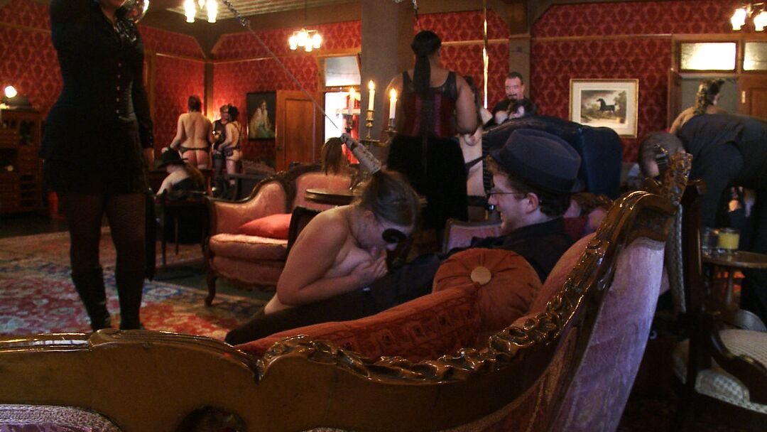 21P The Upper Floor Lilla Katt, Maestro Stefanos, Nerine Mechanique