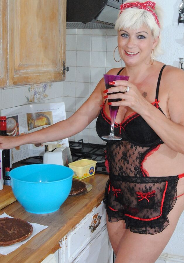 20P Older platinum blonde Dimonty gets messy while baking a cake