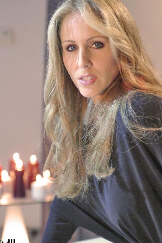 14P Glamorous MILF Julia Ann spends a romantic night revealing her tits and pussy