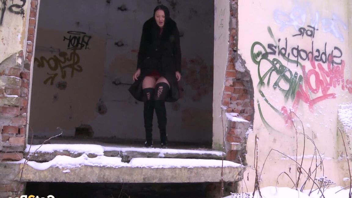 15P Suburb pissing in the snow for raven haired Dasha