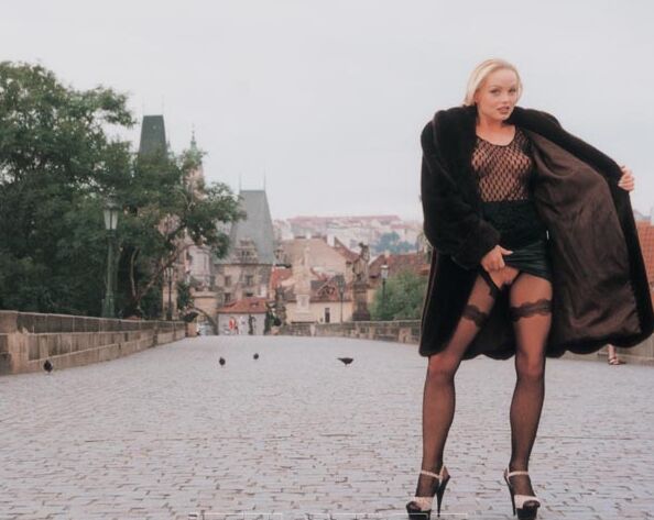 15P Brazen blonde spreading & fingering in crotchless pantyhose in a public place