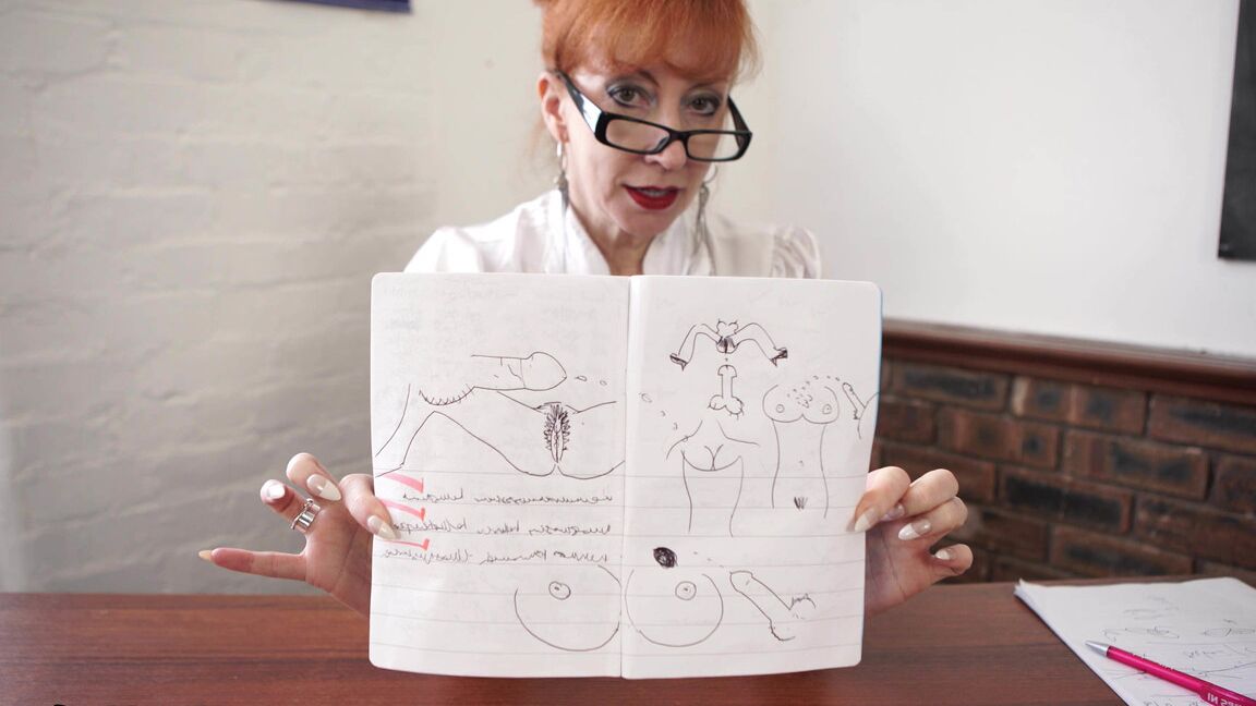 16P Aged secretary with red hair uncups her tits before toying her twat in glasses