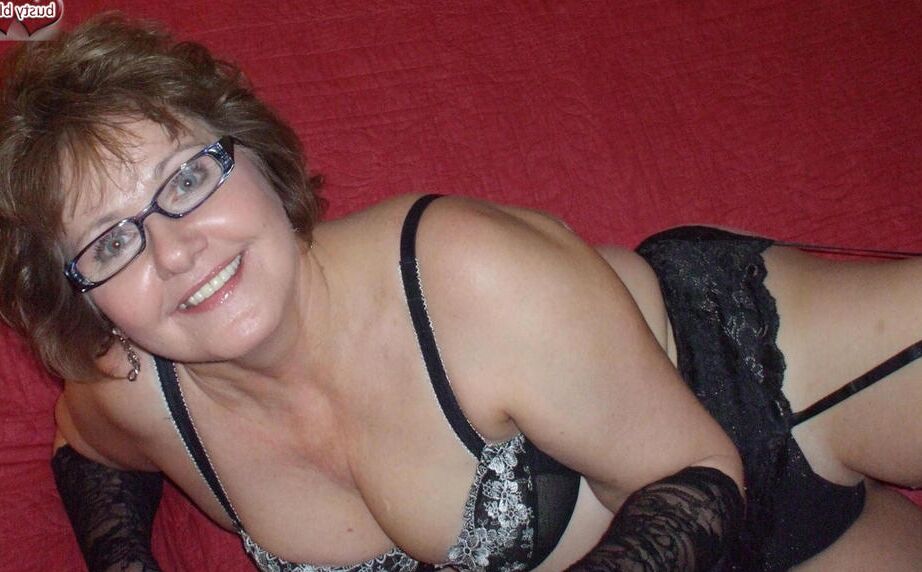 20P Aged lady Busty Bliss takes care of a cock in POV mode while latex stockings