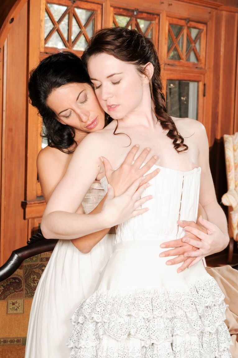 15P Video De Novia Annabelle Lee, Melissa Monet Culo Lesbiana