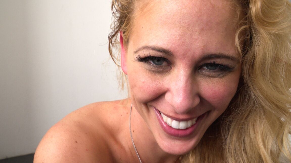 21P Fantastic MILF in fishnets Cherie DeVille takes a dong in her rear love hole