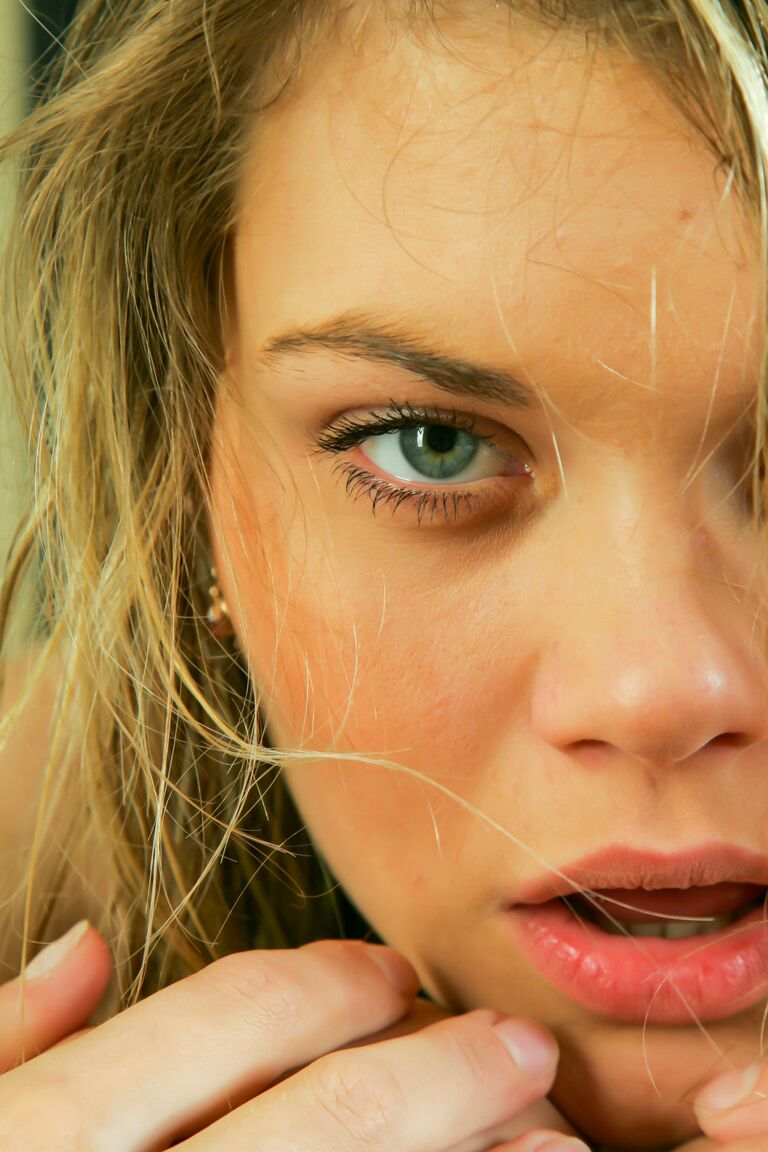 21P Stunning 18 Lisa