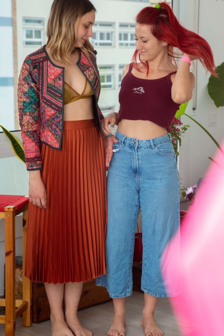 21P Amateur teens Ophelia D & Danna show their hot bodies while getting dressed