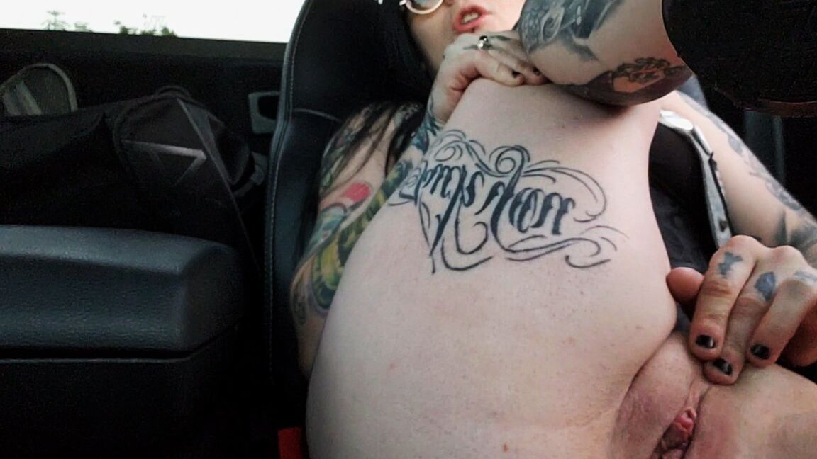 15P Tiempo para adultos Mallory Maneater