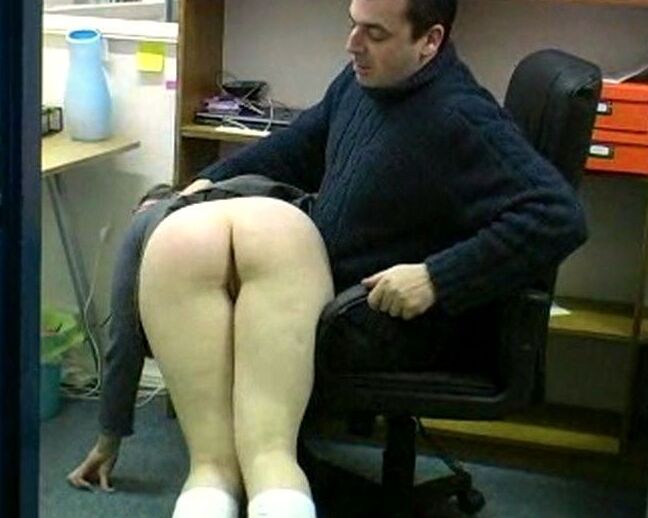 12P Spanking Online Tuckshop Surras